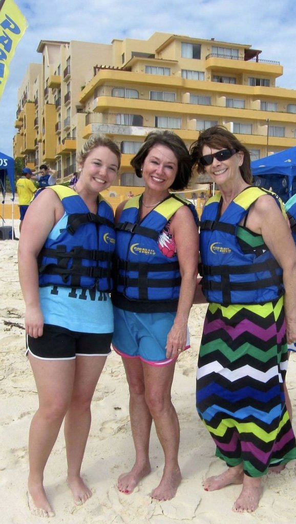Grimes Dentistry staff at the beach